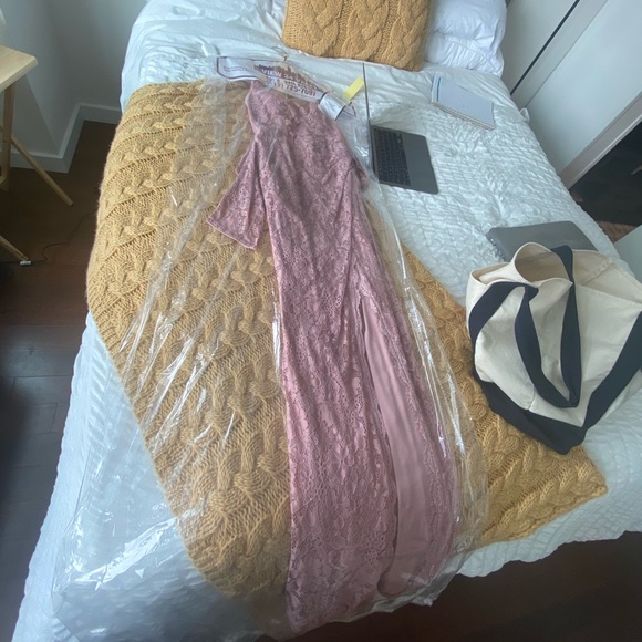 Azazie Darrien - Picture 4 of 7